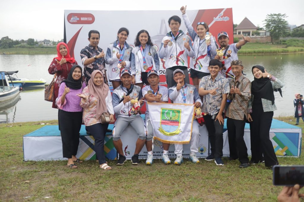 Ski Air dan Wakeboard Kabupaten Bekasi Koleksi Total 3 Medali Emas Porprov