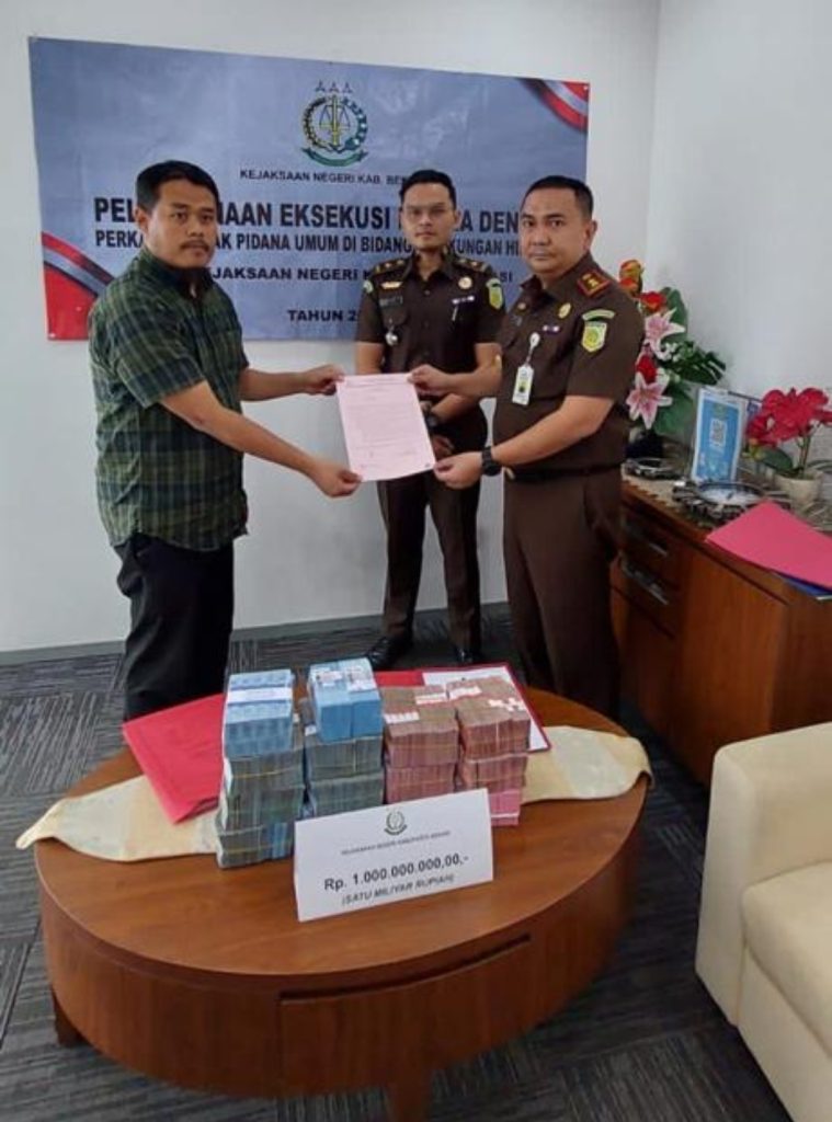 Denda Kerusakan Lingkungan Hidup Dari PT Gunung Garuda Di setor Kejari Kab Bekasi Ke Kas Negara