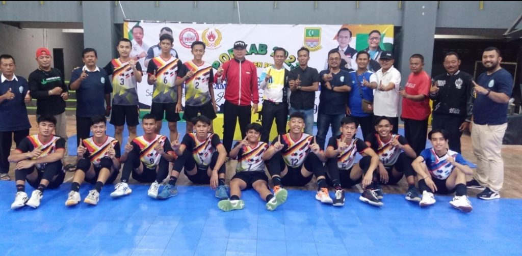 Kalahkan Babelan, Voli Tambun Selatan Kawin Silangkan Emas Putra Dan Putri
