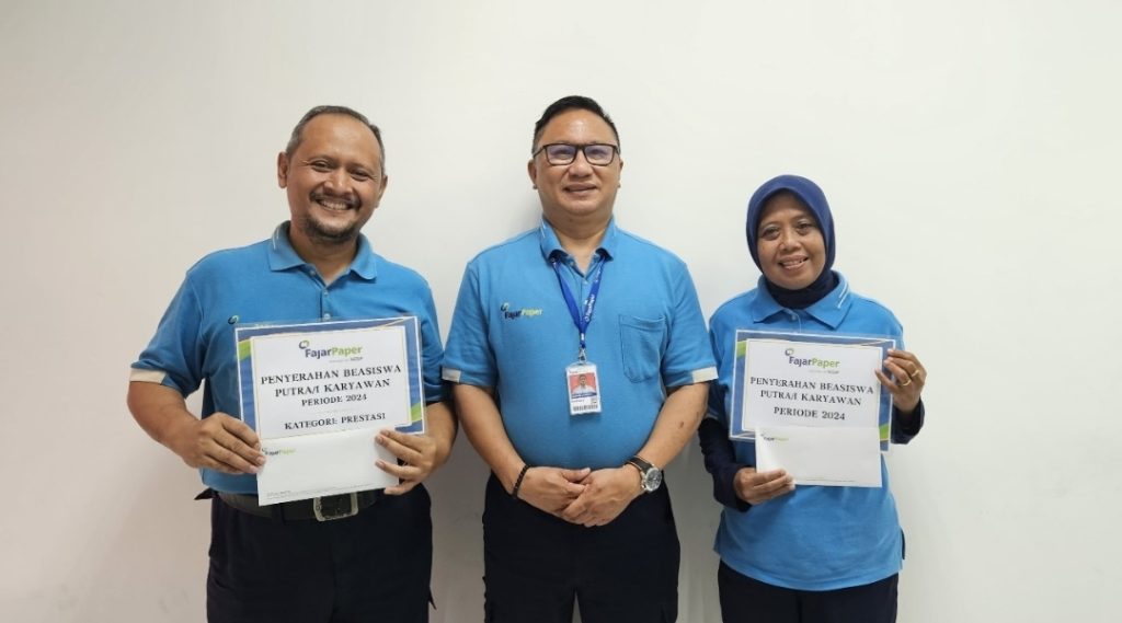 FajarPaper Sebar Beasiswa Prestasi untuk 239 Anak Karyawan Guna Dukung Generasi Unggul