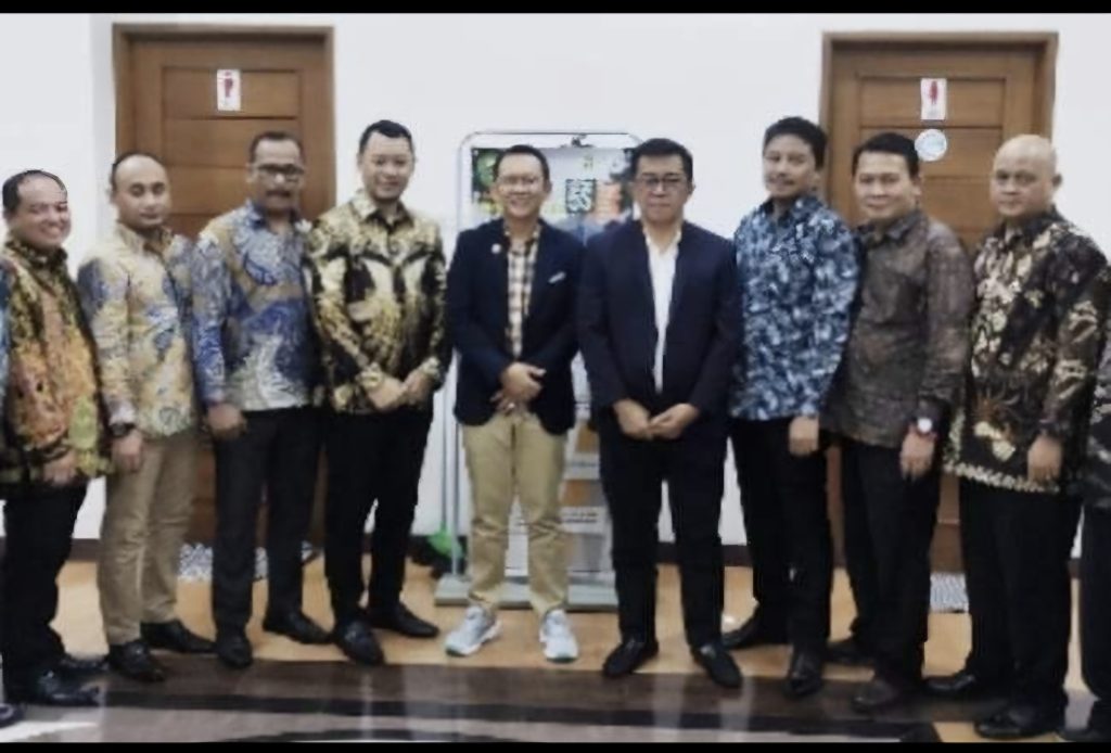 Gantikan Usep, Reza Lutfi  Hasan Dirut Perumda Tirta Bhagasasi  Yang Baru