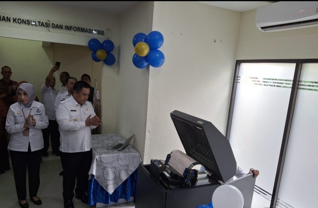 Cetak Lebih Awal PBB P-2 2025, Pj Bupati Puji Jajaran Bapenda Atas Inovasi Kekinian