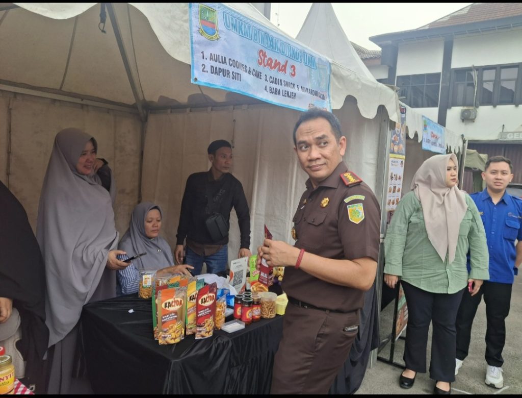 Jaga Inflasi Daerah..Kejari Kab Bekasi Gelar Pasar Murah