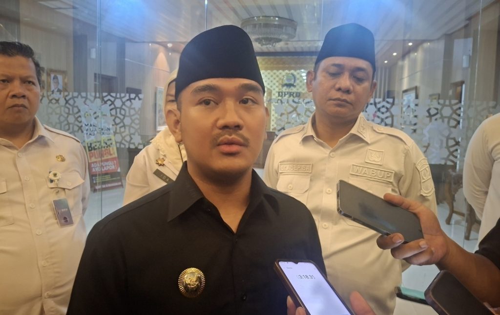 Bupati Bekasi Lempar Sinyal Untuk Berhentikan Direktur Usaha Perumda Tirta Bhagasasi Yang Terjerat Masalah