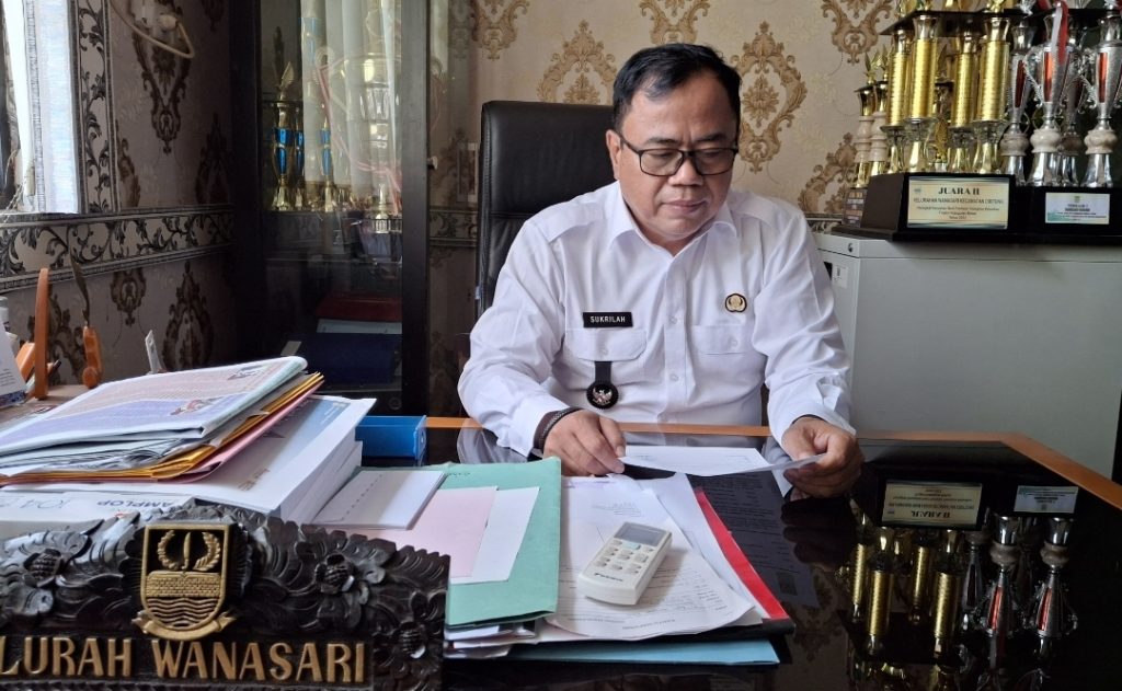 Terdampak Efisensi, Lurah Wanasari Minta Ke Pemkab Bekasi Agar Jalan Raya Bosih Tetap Di Prioritaskan Perbaikannya