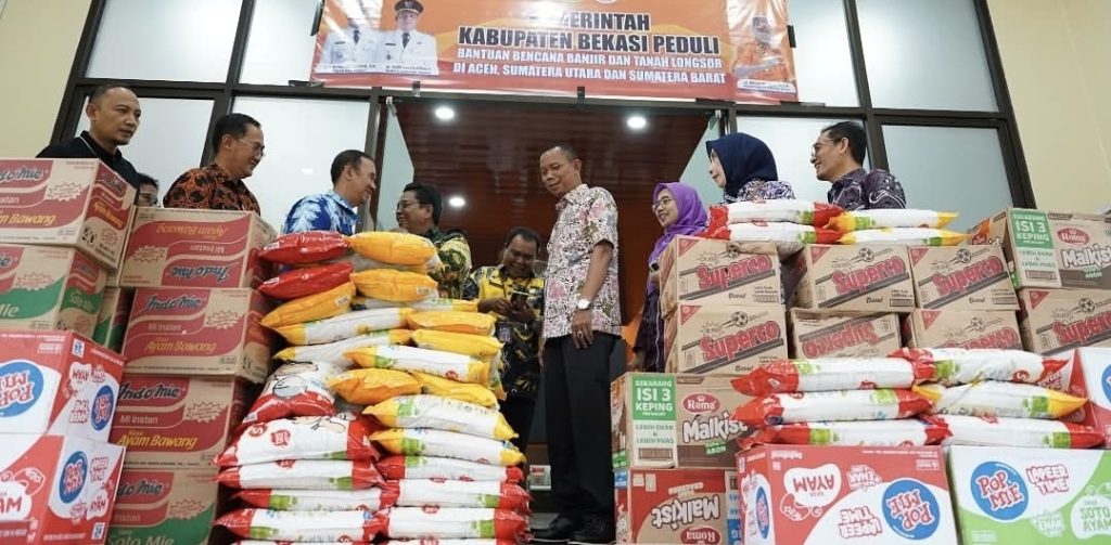 Pantau Langsung Posko BPBD Kab Bekasi, Sekda Endin; Jiwa Gotong Royong OPD Luar Biasa