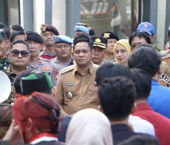 Cipayung Plus Ajukan 9 Poin Tuntutan, Plt Bupati Bekasi; Kita Butuh Super Tim Kompak Bangun Kab Bekasi