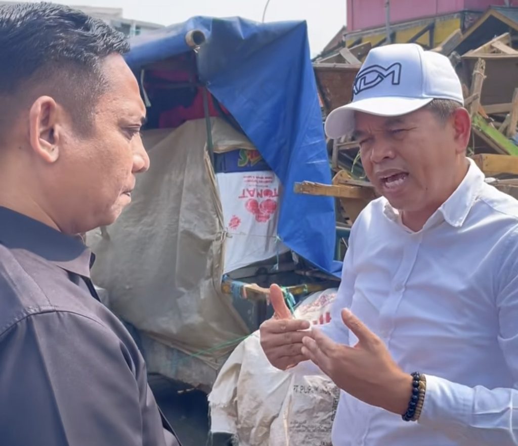 Plt Bupati Bekasi Bareng Gubernur KDM Tinjau Lokasi Pedagang Ramayana, Penataan Bakal Dilakukan Bertahap