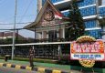 Karangan Bunga “Jangan Hanya Tangani Kasus Recehan” Kritik Gema Ke Kejari Kota Bekasi