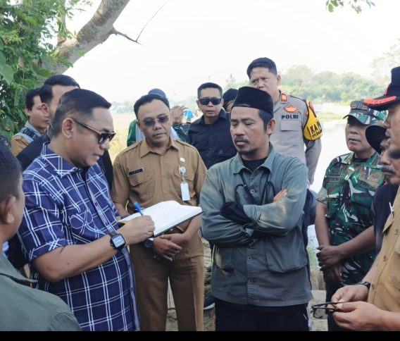 Hektaran Sawah Di Bagian Utara Dilanda Kekeringan, Plt Bupati Bekasi Siapkan Jurus Jitu Normalisasi Semua Saluran Irigasi