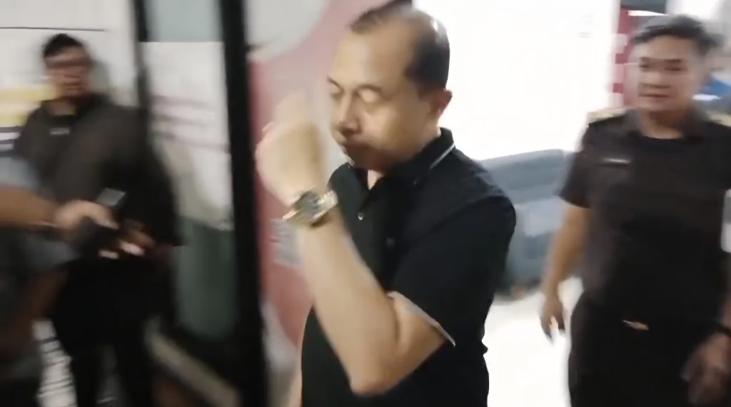 Berkas P21, Kejari Kab Bekasi Tahan Anggota DPRD Dan 2 Tersangka lain Dugaan Kasus Pengeroyokan