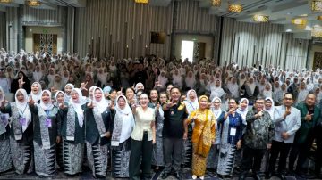 Plt Bupati Bekasi Apresiasi Dedikasi Para Bidan Turunkan Stunting dan Kematian Ibu dan Bayi