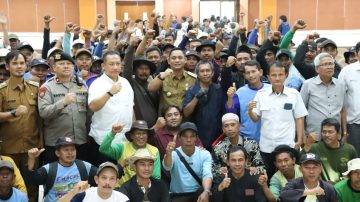 Terima Aspirasi Petani Bekasi Utara, Pemkab Bekasi Siap Tindaklanjuti Penanganan Saluran Irigasi