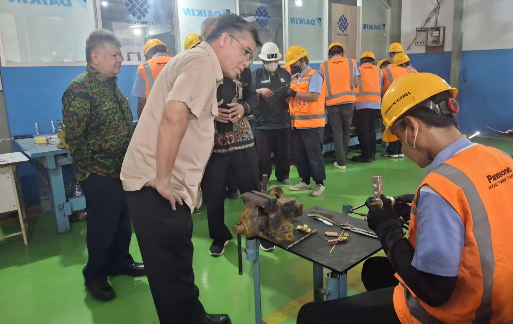 Menteri Yasserli Targetkan Tiap Daerah Diseluruh Indonesia Miliki Balai Pelatihan Dengan Fasilitas Lengkap