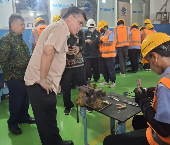 Menteri Yasserli Targetkan Tiap Daerah Diseluruh Indonesia Miliki Balai Pelatihan Dengan Fasilitas Lengkap
