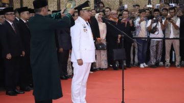 Dilantik Jadi Bupati Bekasi, KDM Kasih Wejangan Ke Asep SuryaAtmaja