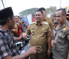 Bupati Asep Tancap Gas, Pantau Langsung Pembongkaran 19 Bangli Jarakosta