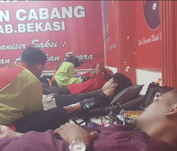 Keren, PDIP Gelar Bakti Sosial Aksi Donor Darah Di Peringatan Sumpah Pemuda Ke 98 Th